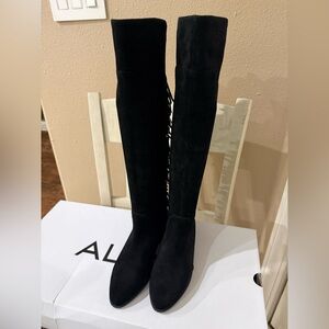 Elegant Aldo suede Black over the Knee-High fringe Women's Boots!